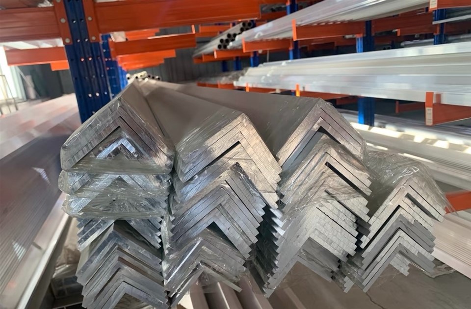 Aluminum Angle Bar high quality